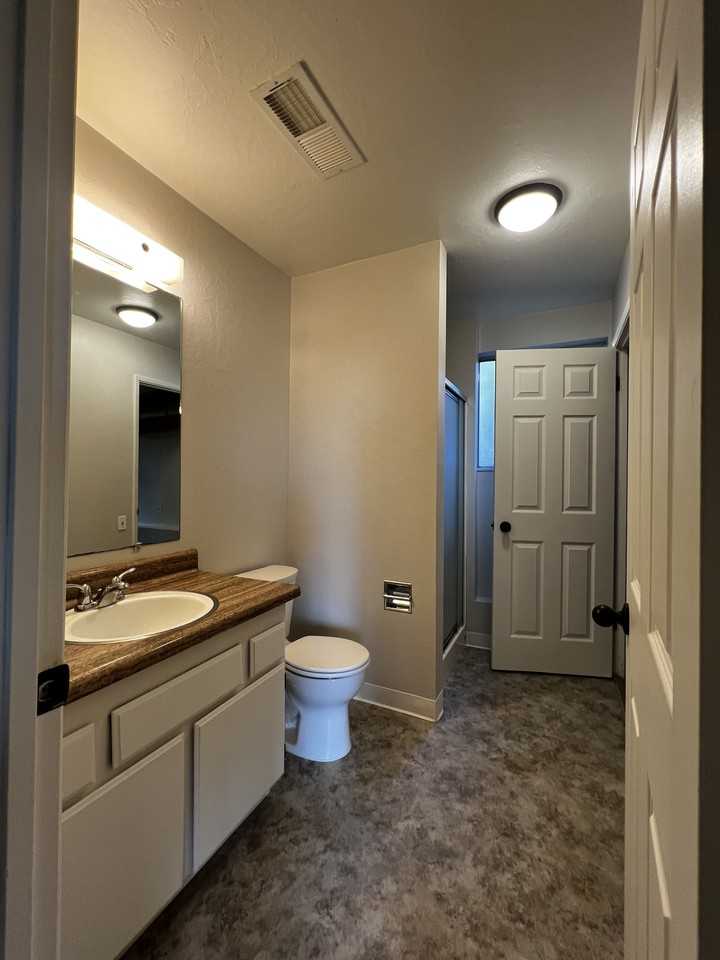 711 Fickle Hill Road - Photo 6 of 19