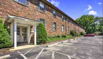 featured image of 737 N Hite Ave