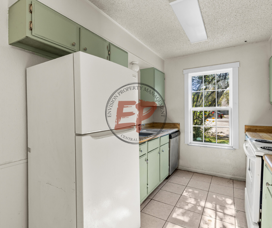 3627 Colcord Avenue - Photo 5 of 9