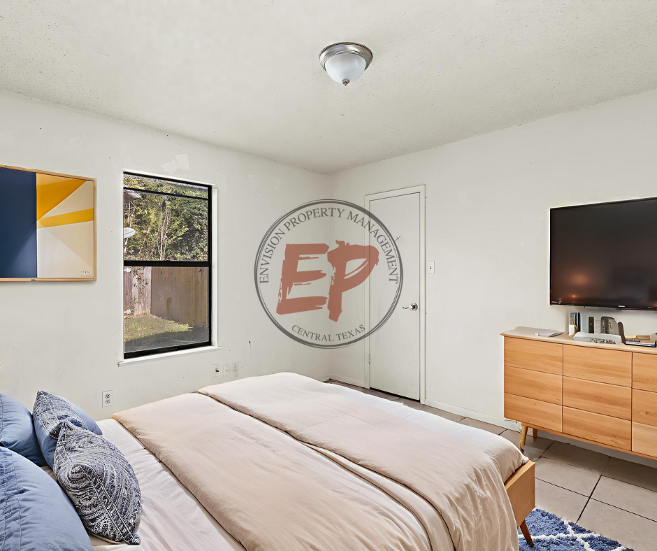 3627 Colcord Avenue - Photo 6 of 9