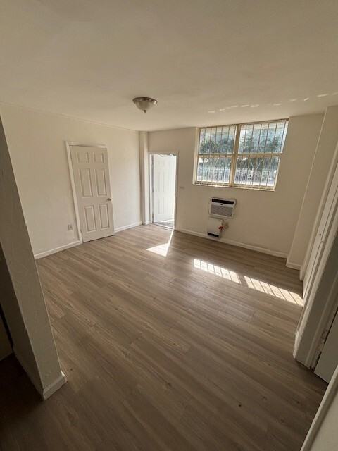 2239 Northwest 87th Street - Photo 4 of 5