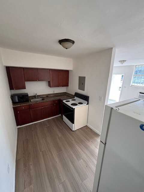 2239 Northwest 87th Street - Photo 5 of 5