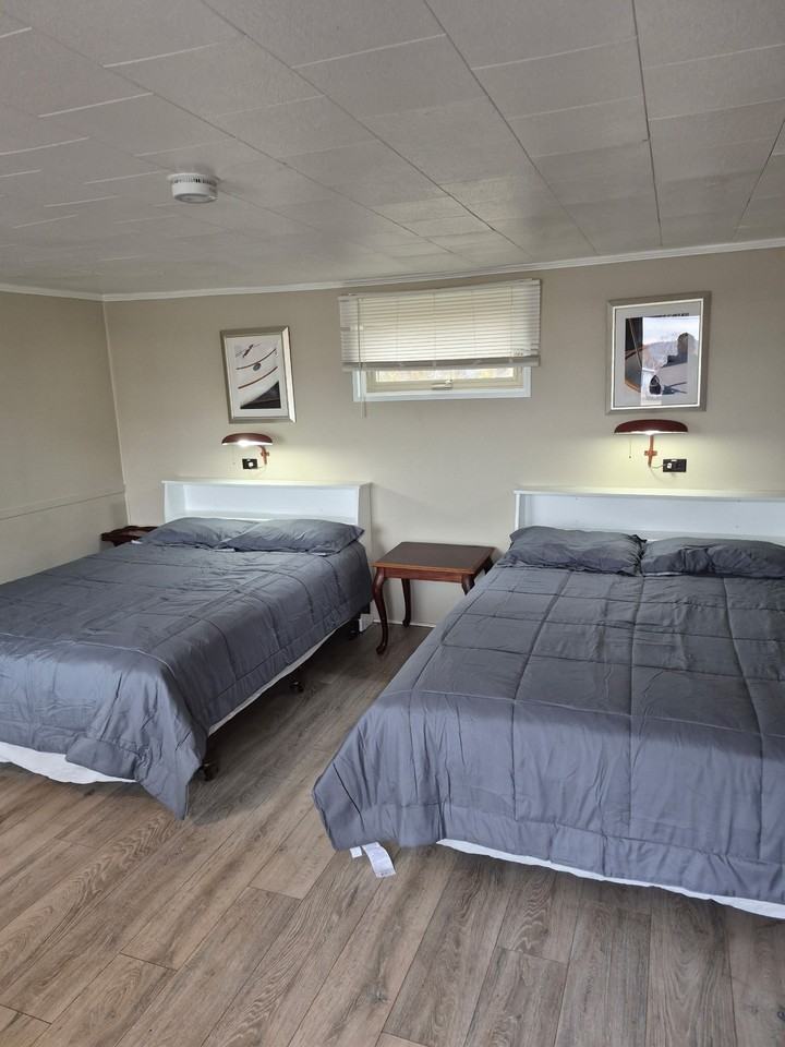 196 Searsport Avenue - Photo 2 of 4