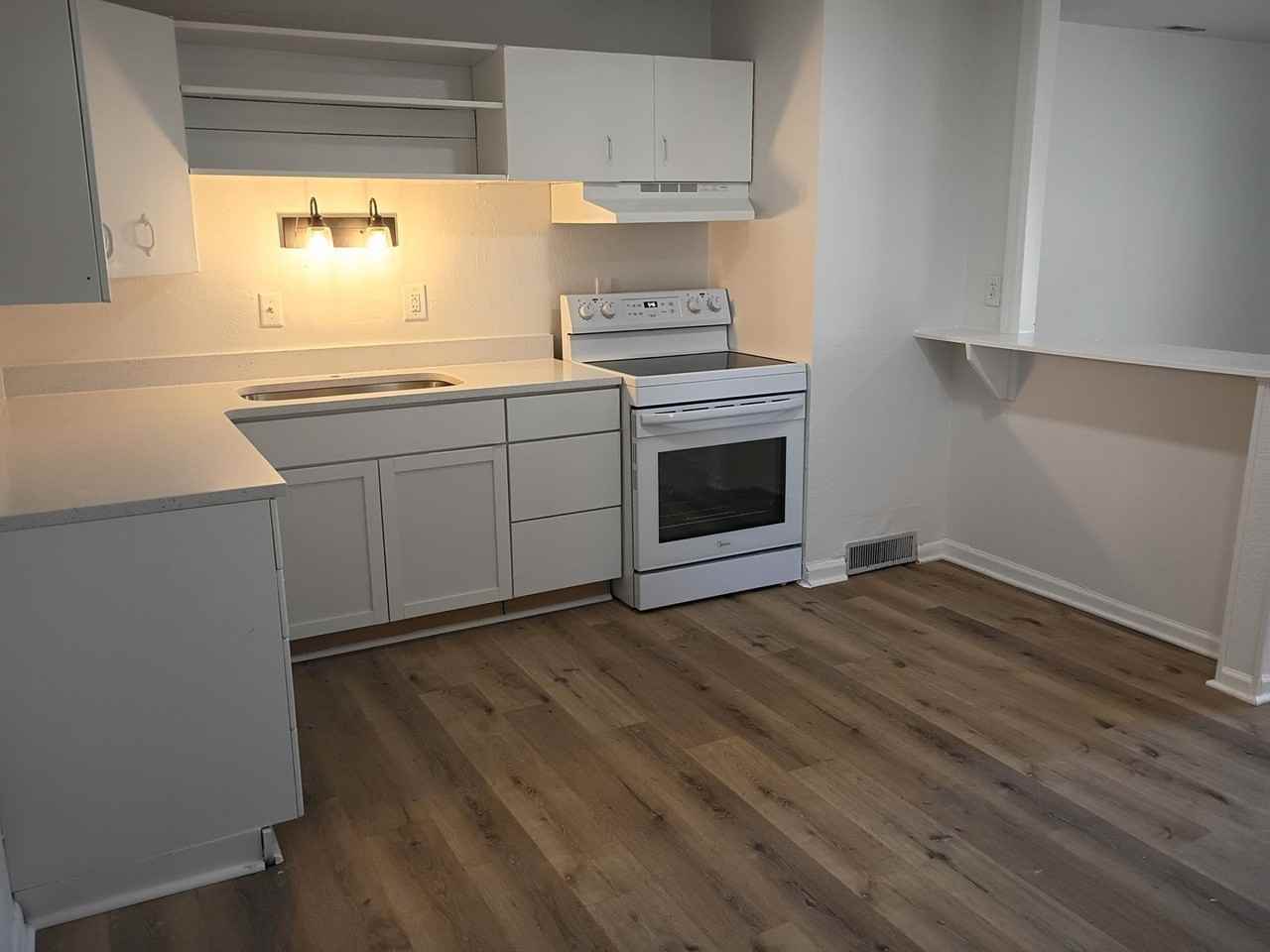 5114 Kickapoo Dr - Photo 3 of 16