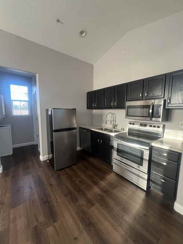 145 Wexford Street ##A - Photo 3 of 11