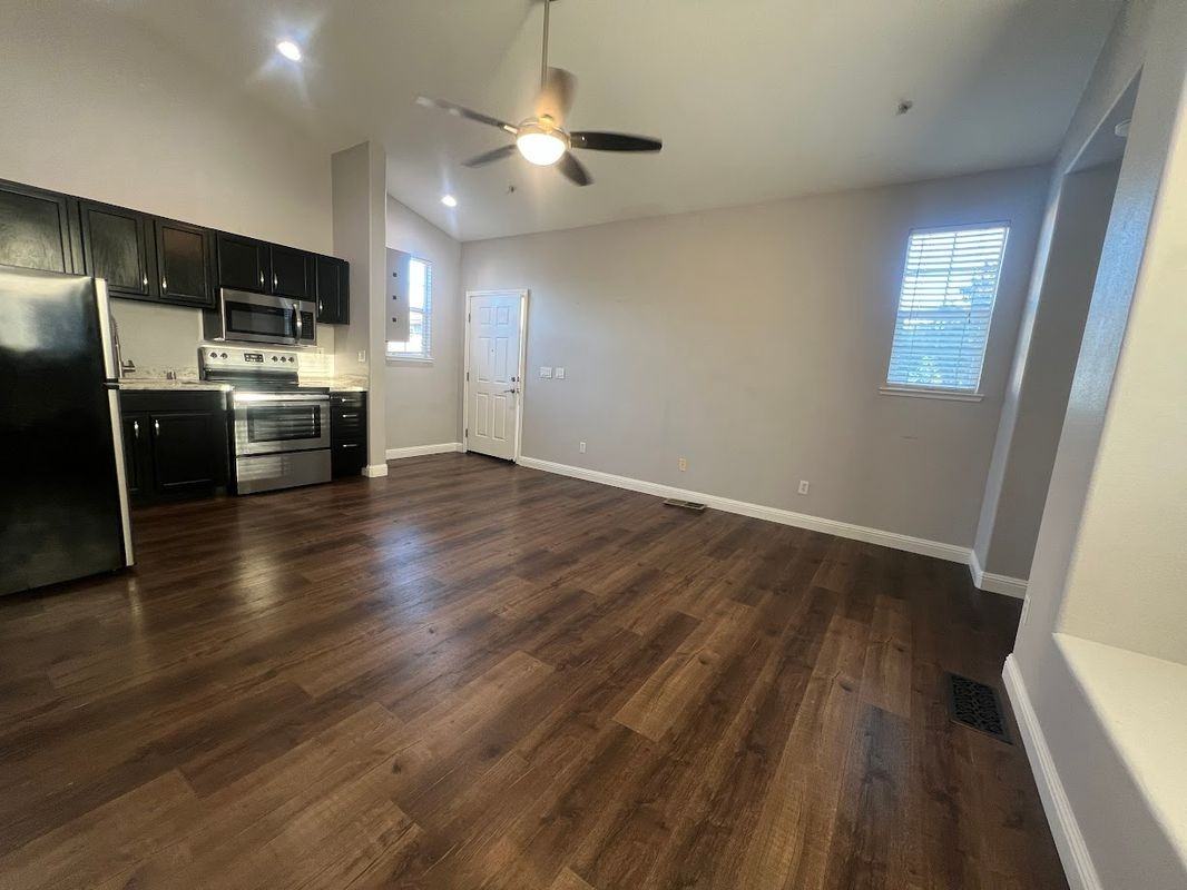 145 Wexford St ##A - Photo 7 of 11