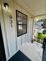 featured image of 929 W 27th St ##931