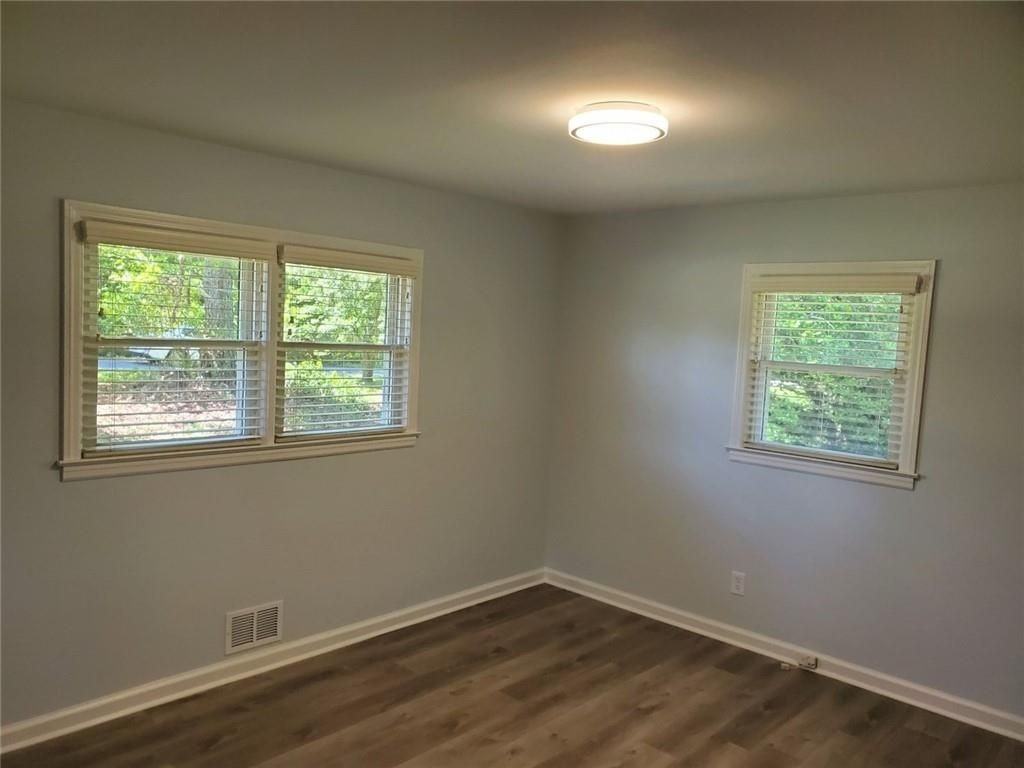 4867 Flint Hill Rd - Photo 7 of 9