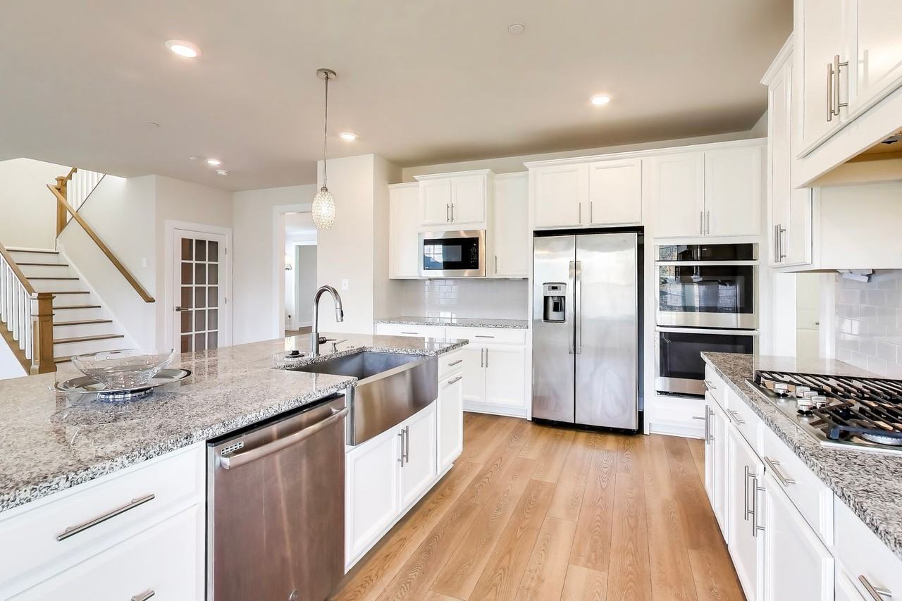 21905 Woodcock Way - Photo 2 of 50