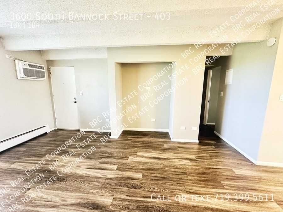 Sky Plaza - Photo 6 of 8