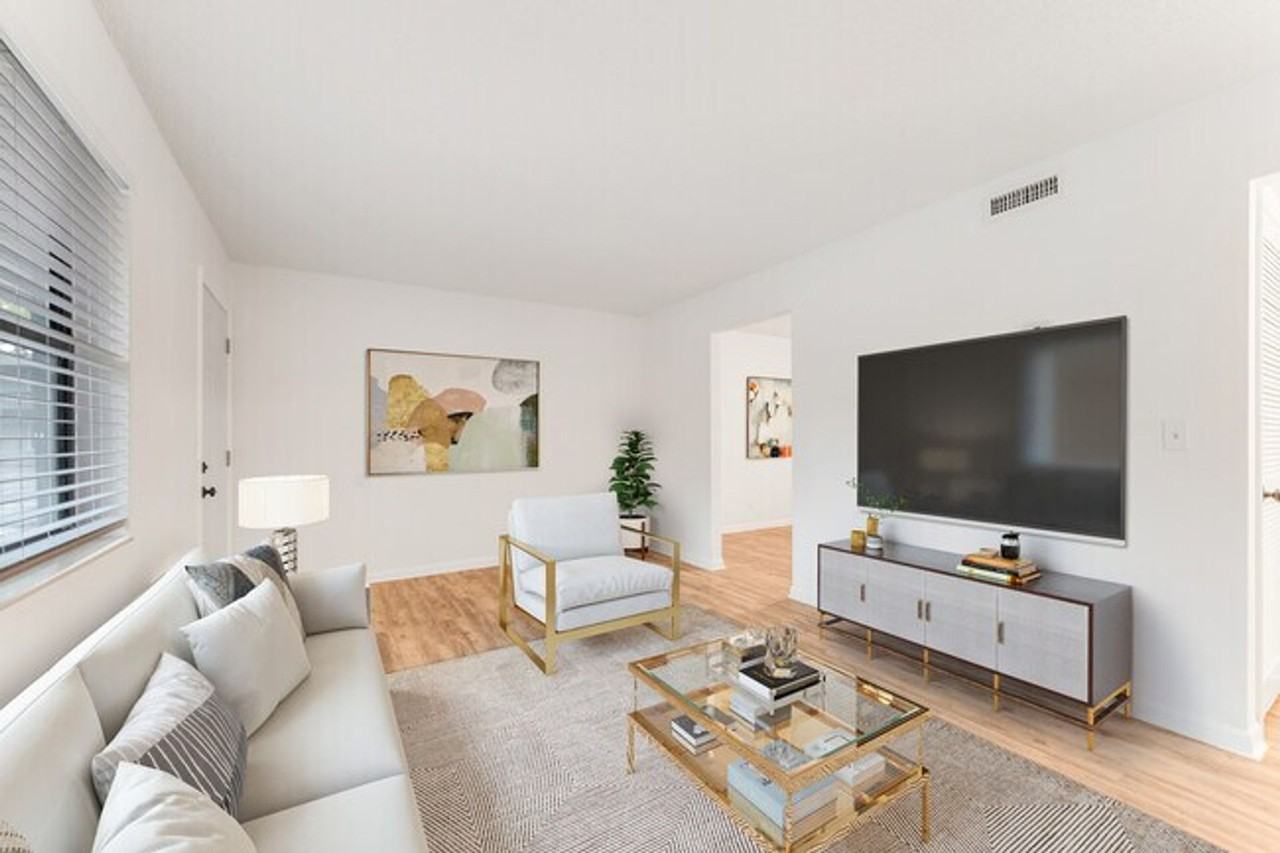 Whispering Winds Apartments - Photo 2 of 6