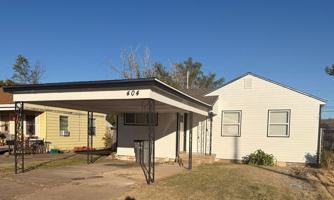 featured image of 404 Sw 24th St