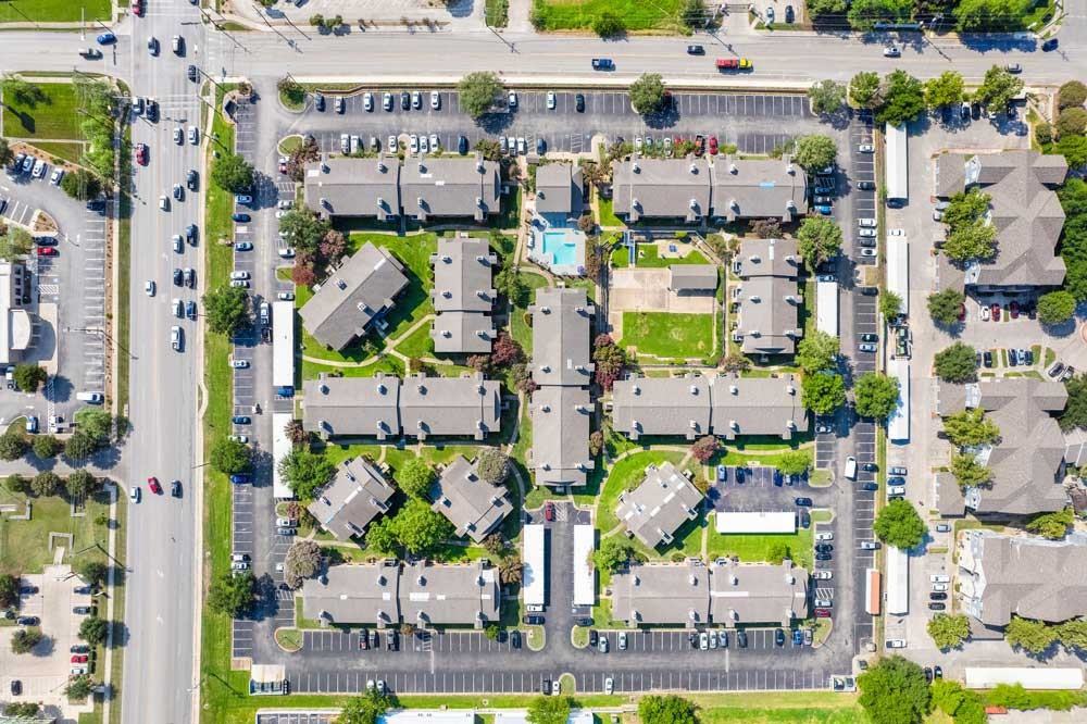 Topaz Apartments - Photo 2 of 38