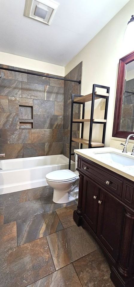 51 North Champlain St - Photo 4 of 11