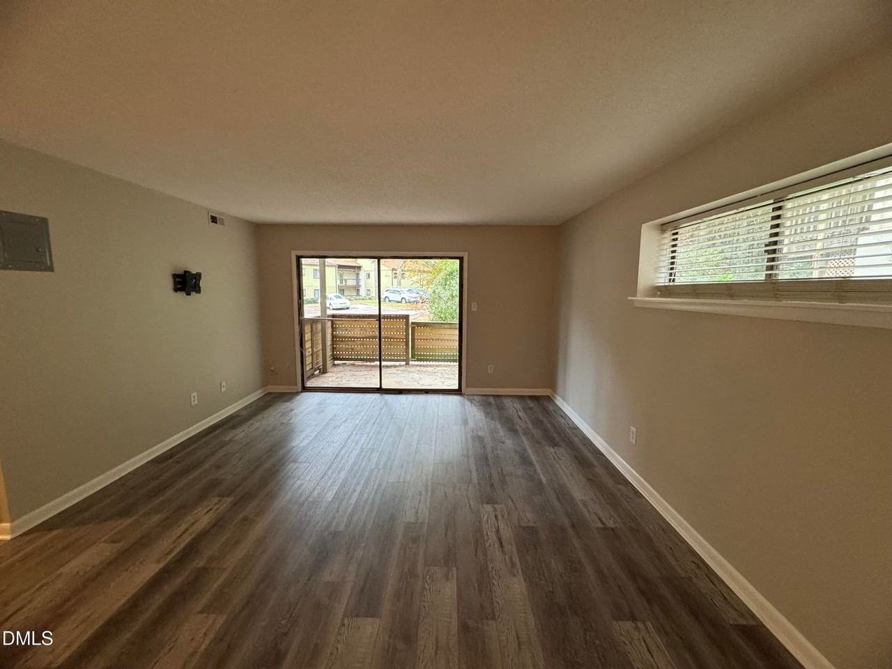 533 Pine Ridge Pl - Photo 2 of 16