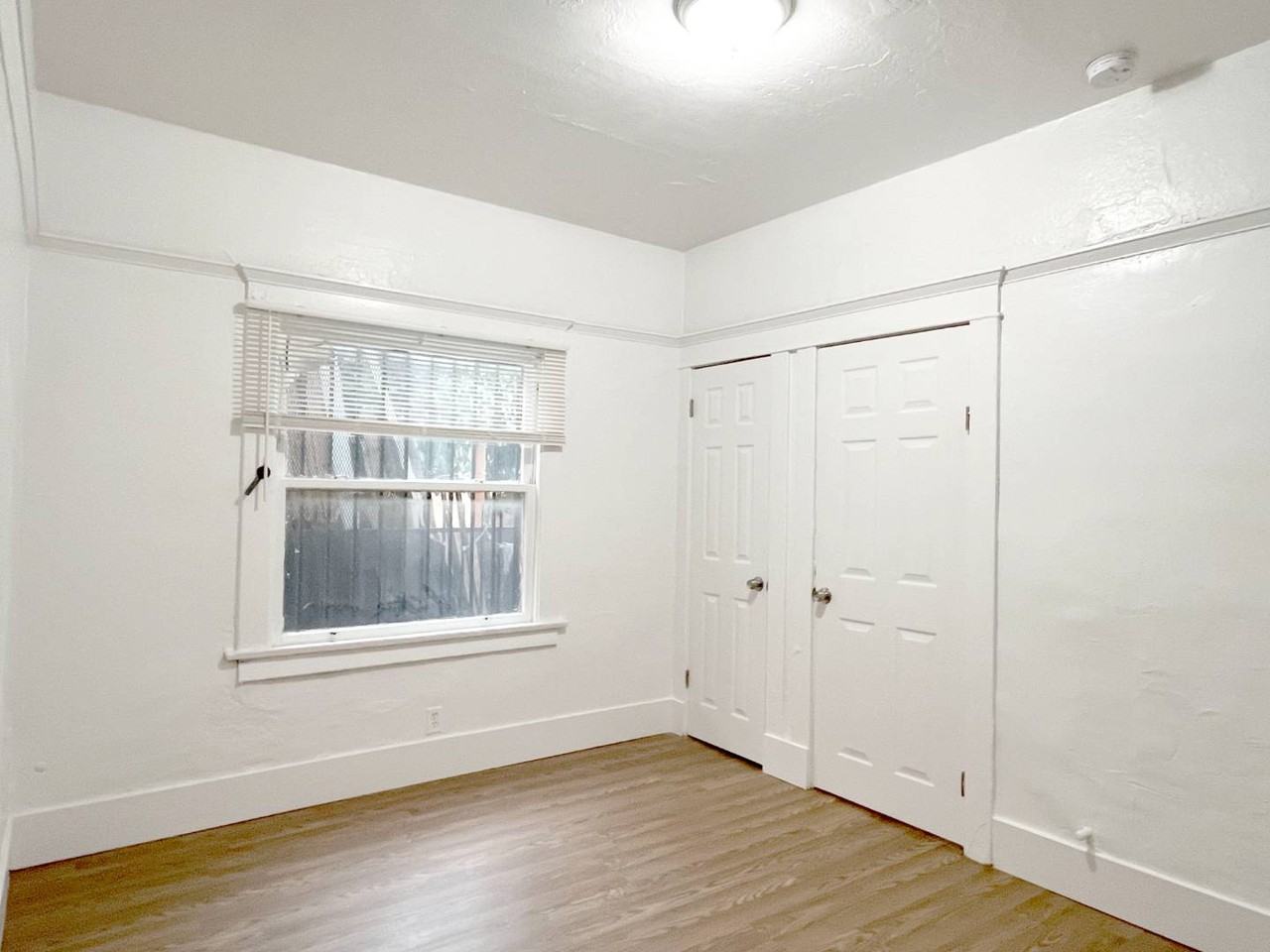 458 W Vernon Ave #460-1-2 - Photo 5 of 14