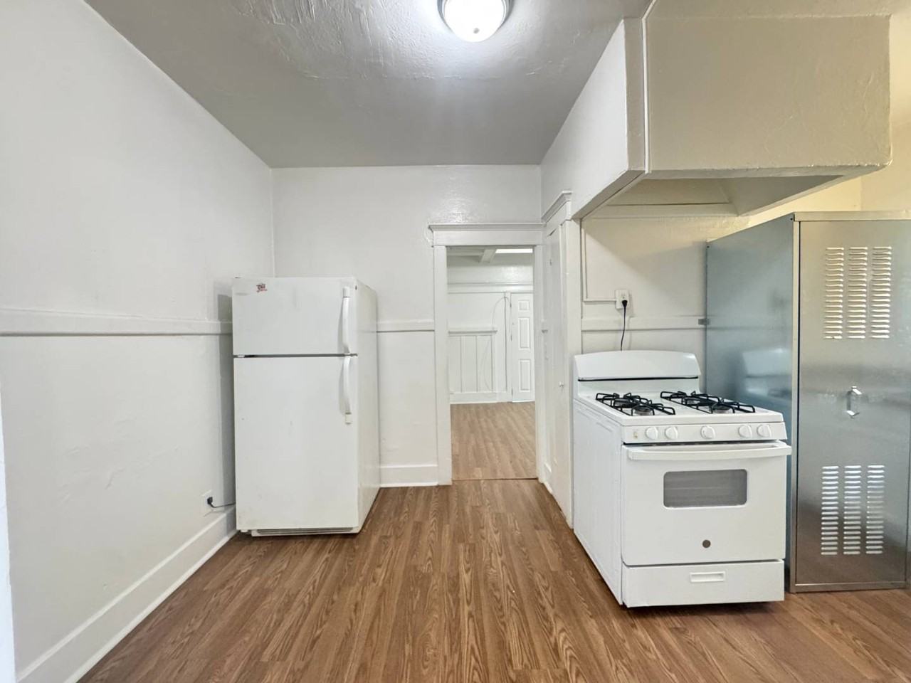 458 W Vernon Ave #460-1-2 - Photo 6 of 14