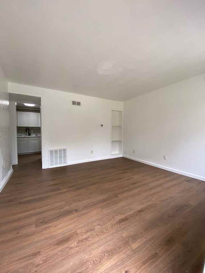 3216 Garden Blvd - Photo 7 of 16