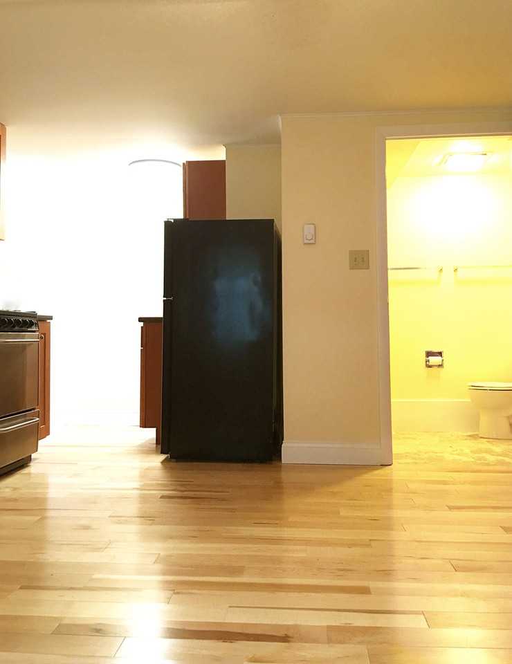 80 Marble Avenue - Photo 6 of 7