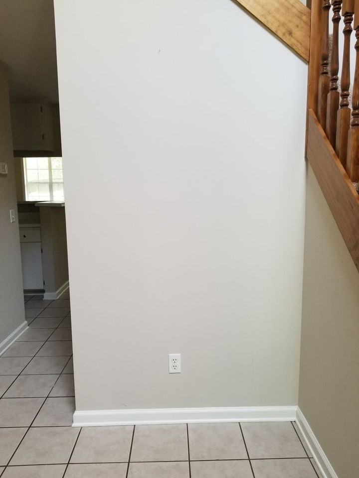 204 Ridgeway Dr - Photo 2 of 18