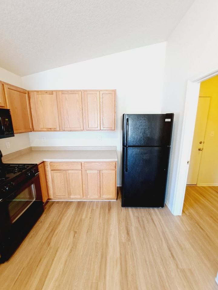 751 Deer Brush Court - Photo 3 of 34