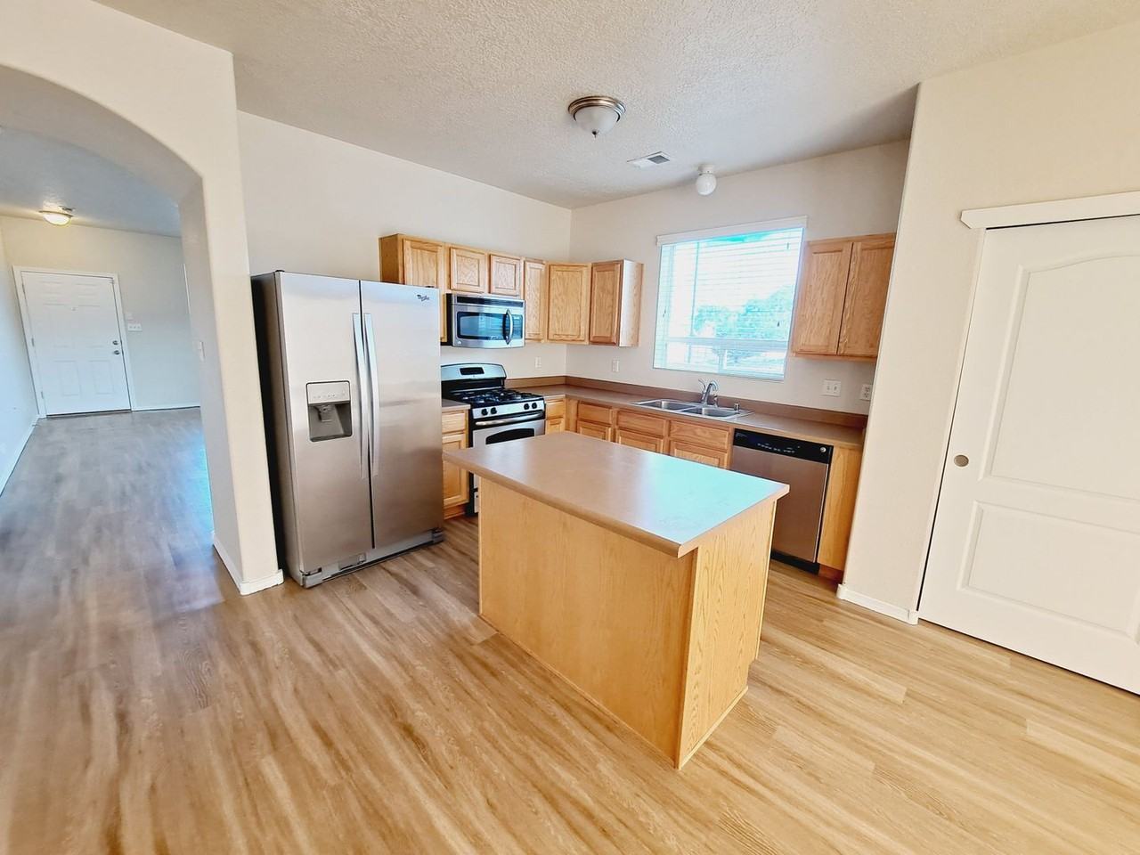 841 Prairie Sage Street - Photo 7 of 47