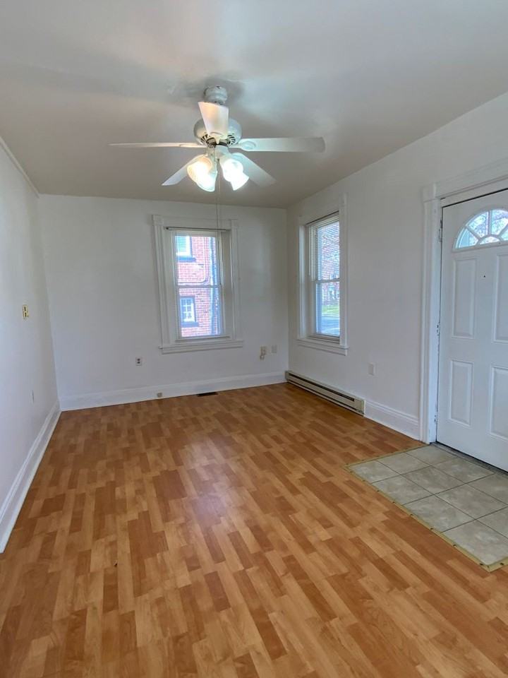 850 Highland Ave - Photo 4 of 15