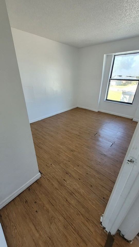 713 66th Ave W - Photo 6 of 16