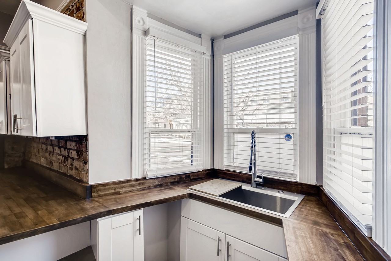 1702 Walnut St - Photo 3 of 11