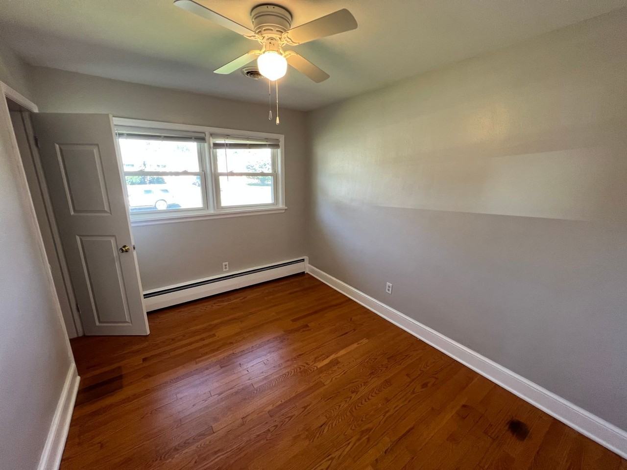 1302 Penley Blvd - Photo 3 of 12