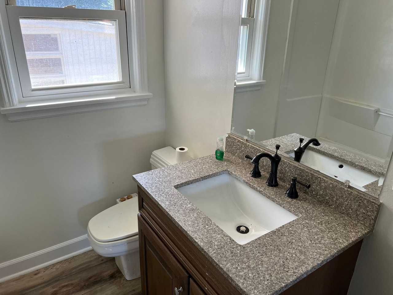 1302 Penley Blvd - Photo 7 of 12