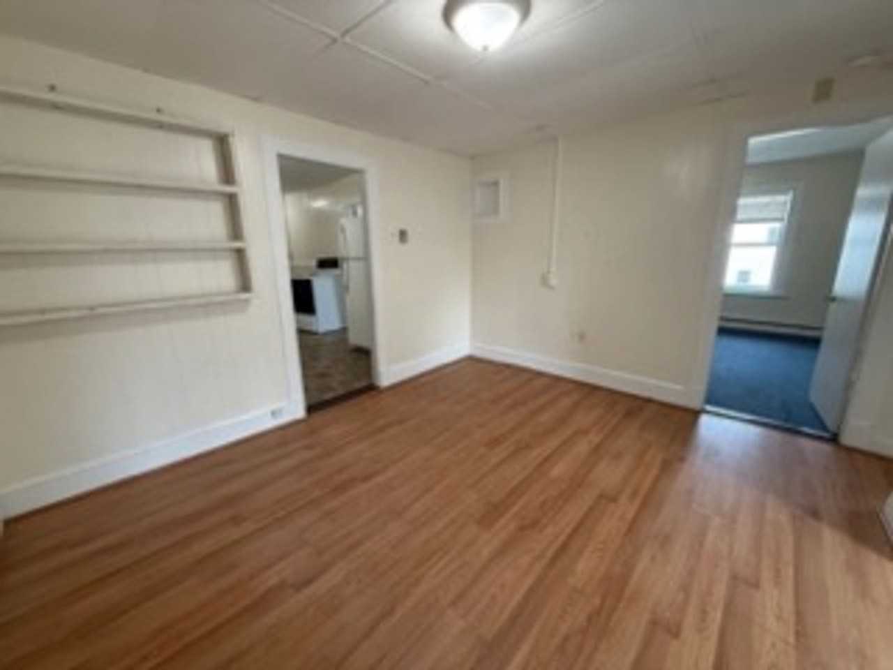 325 Cumberland St. Rumford, ME 04276 - Photo 5 of 24