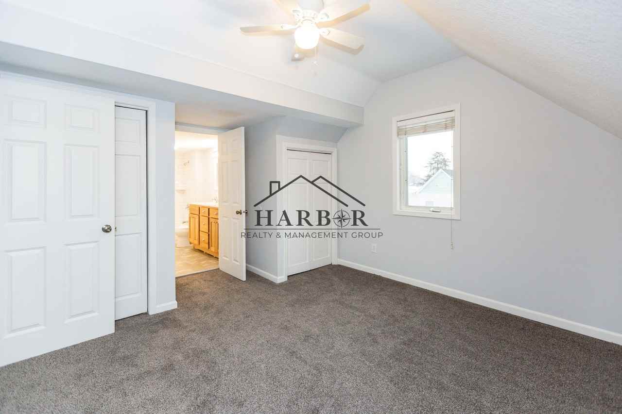 27 8th St Nw - Photo 5 of 13