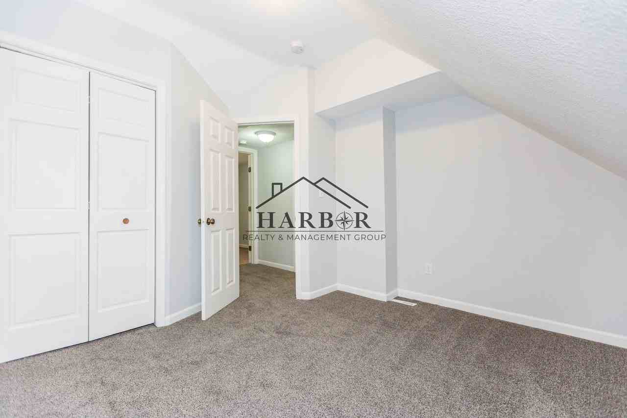 27 8th St Nw - Photo 6 of 13