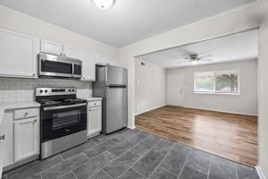 featured image of 2016 N Gregg Ave