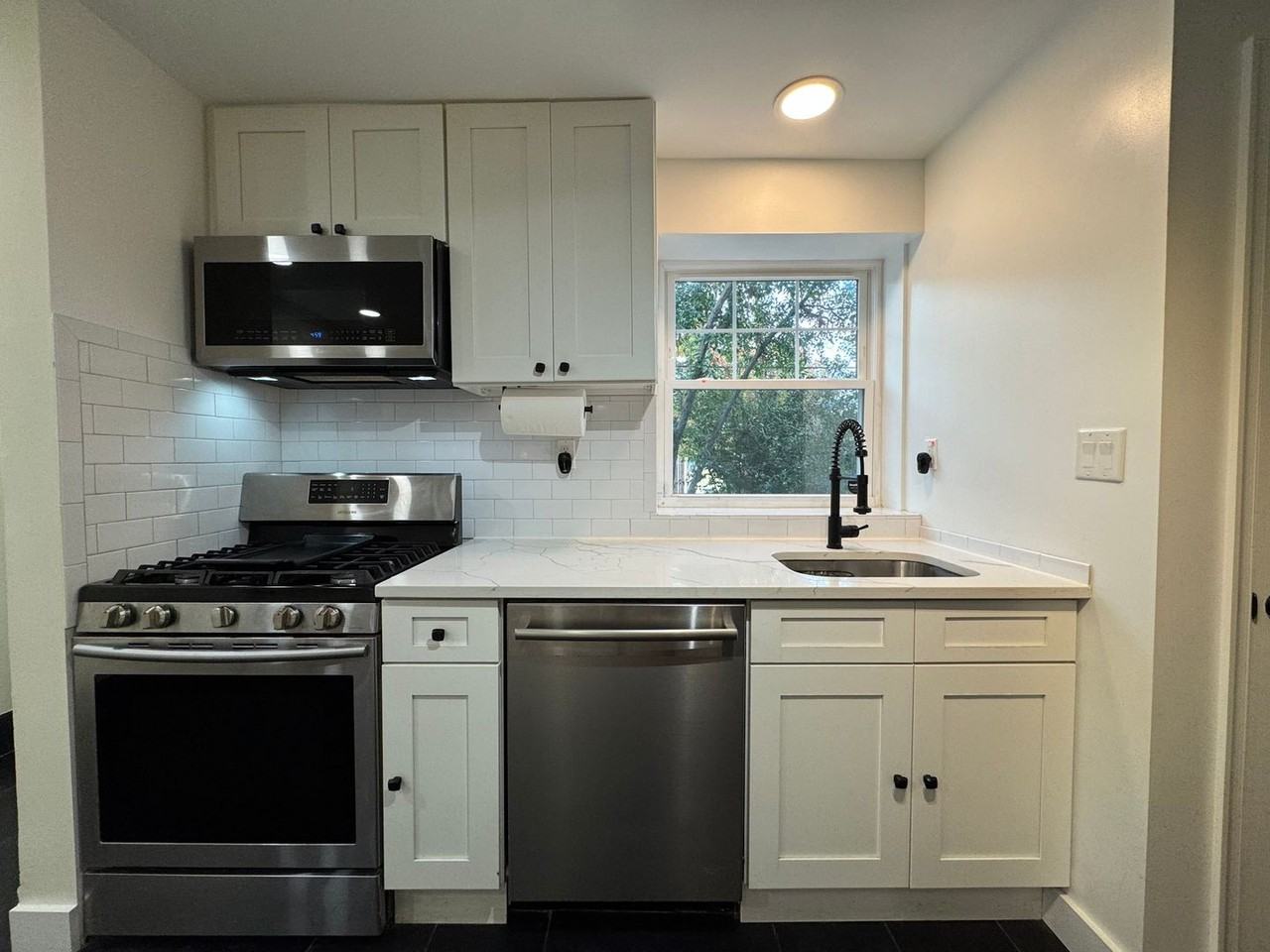 216 Aspen Street #A - Photo 7 of 23