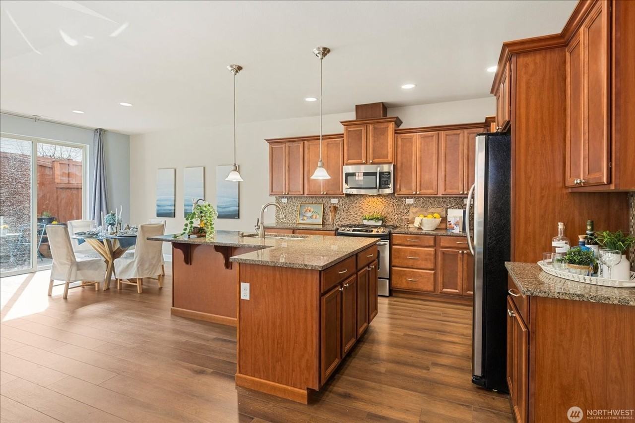 1532 145th Pl Sw - Photo 2 of 25