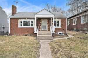 featured image of 3631 Van Buren St