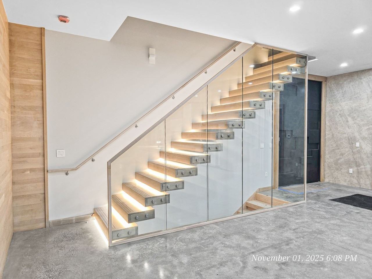 1522 W Fulton Rd - Photo 3 of 9