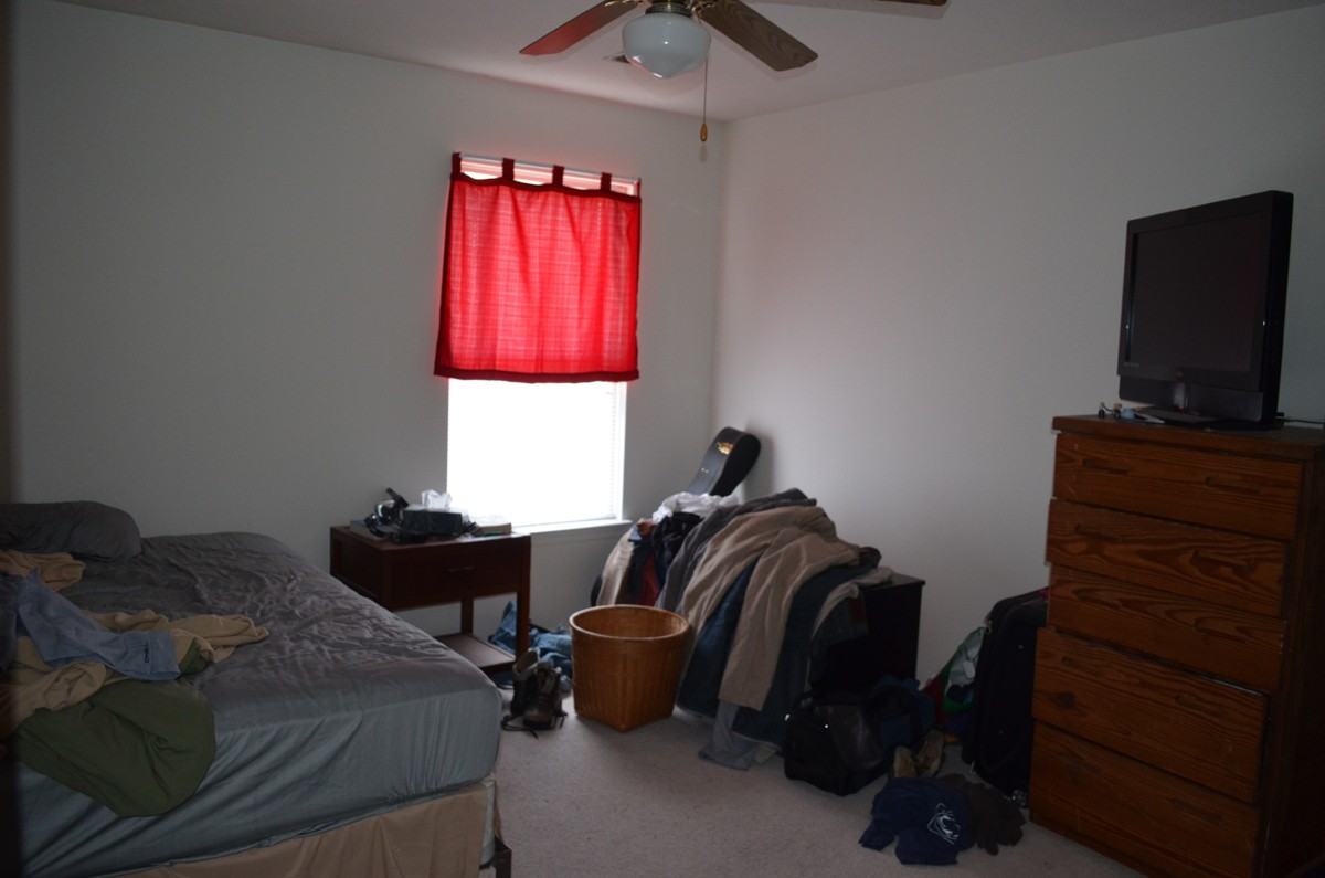 57 Easthampton Ct - Photo 2 of 8