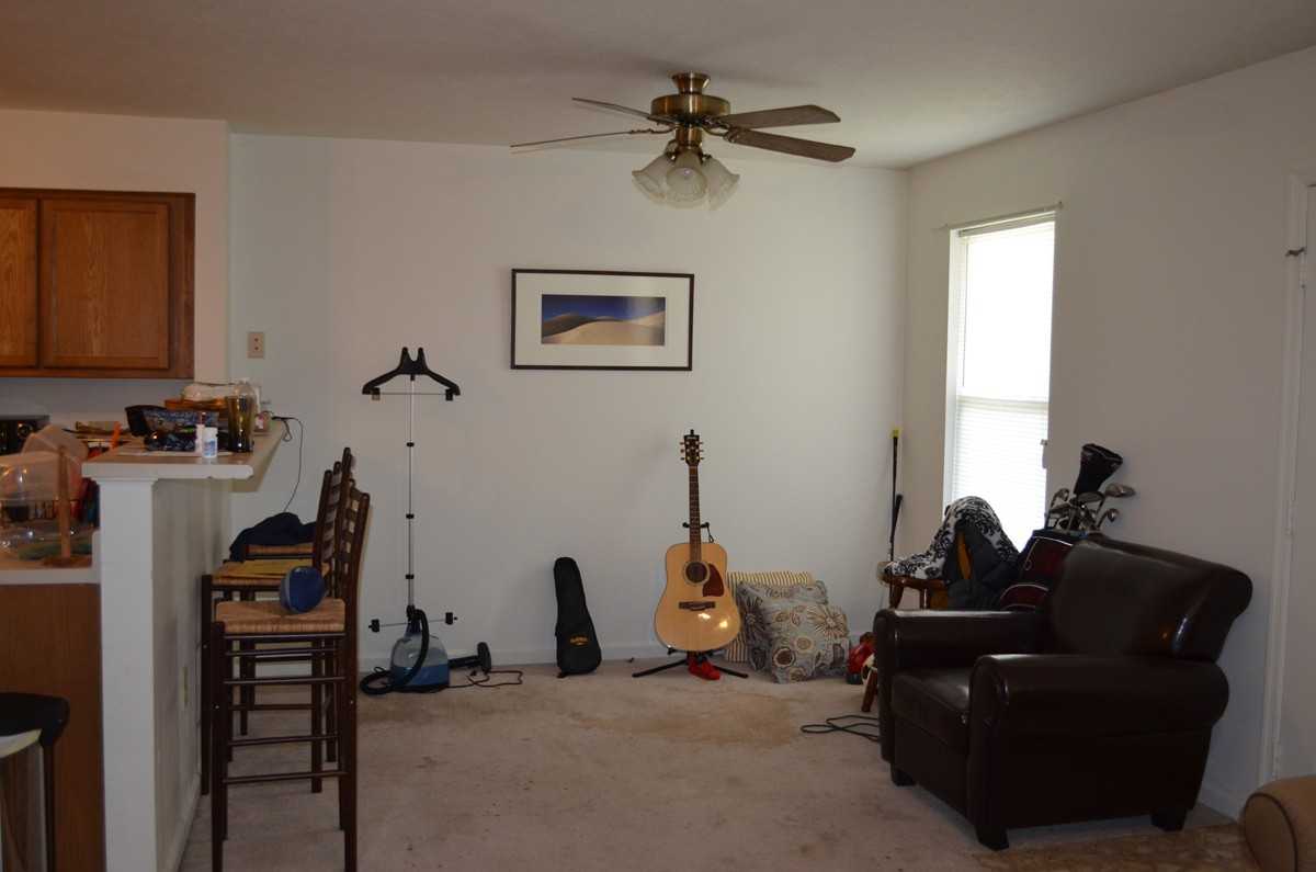 57 Easthampton Ct - Photo 6 of 8