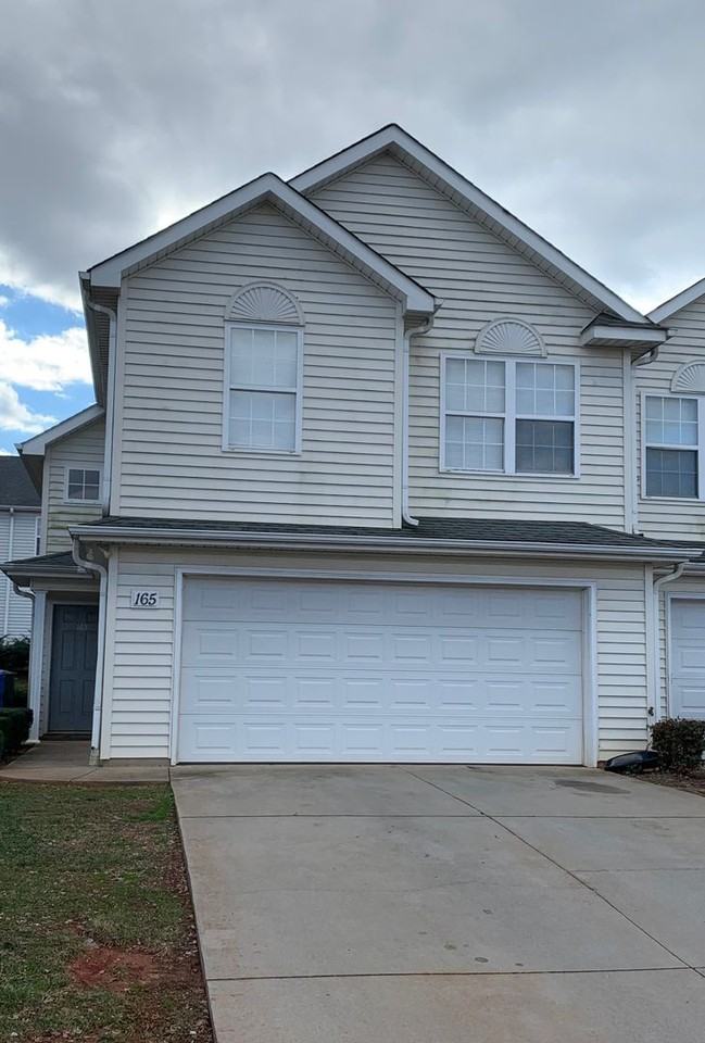 165 Springwood Lane - Photo 3 of 23