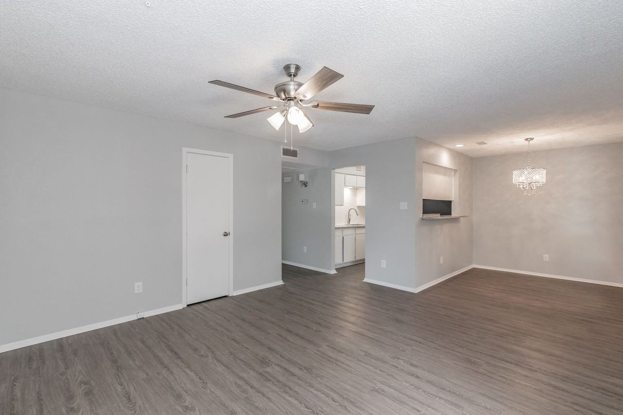 5013 Geddes Ave - Photo 4 of 30