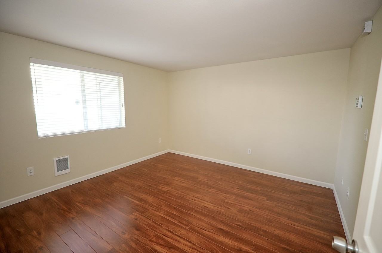 26209 116th Ave Se - Photo 7 of 15