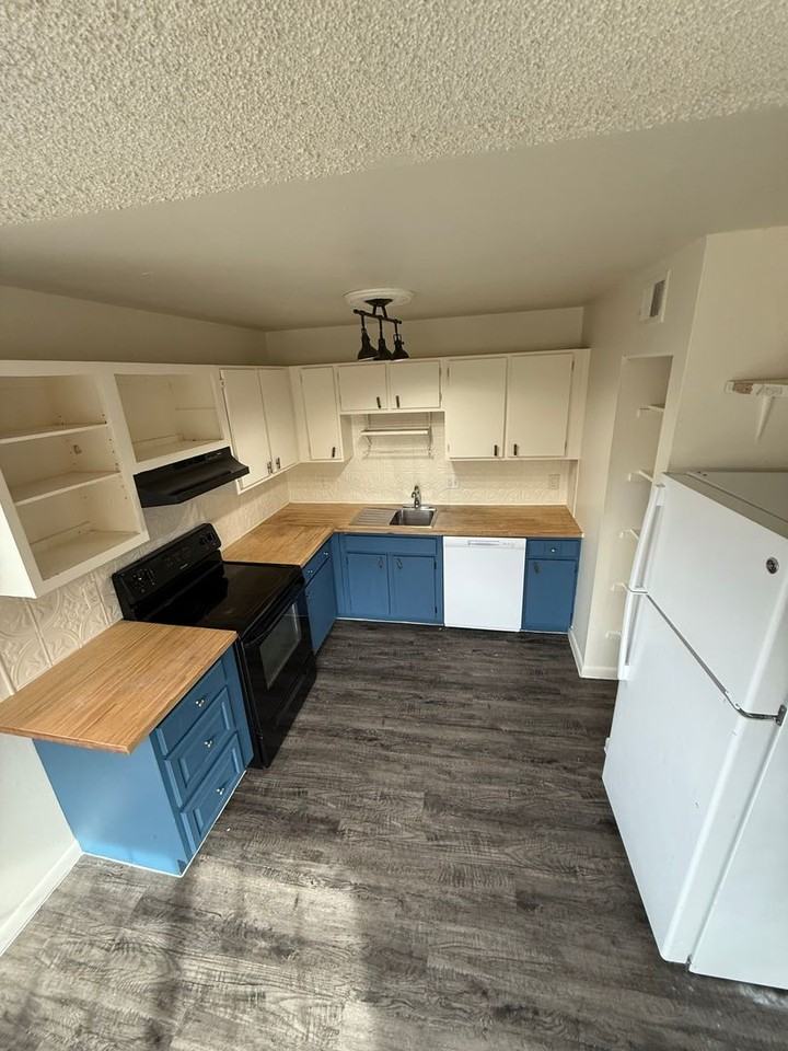 6800 E Tennessee Ave #113 - Photo 5 of 13