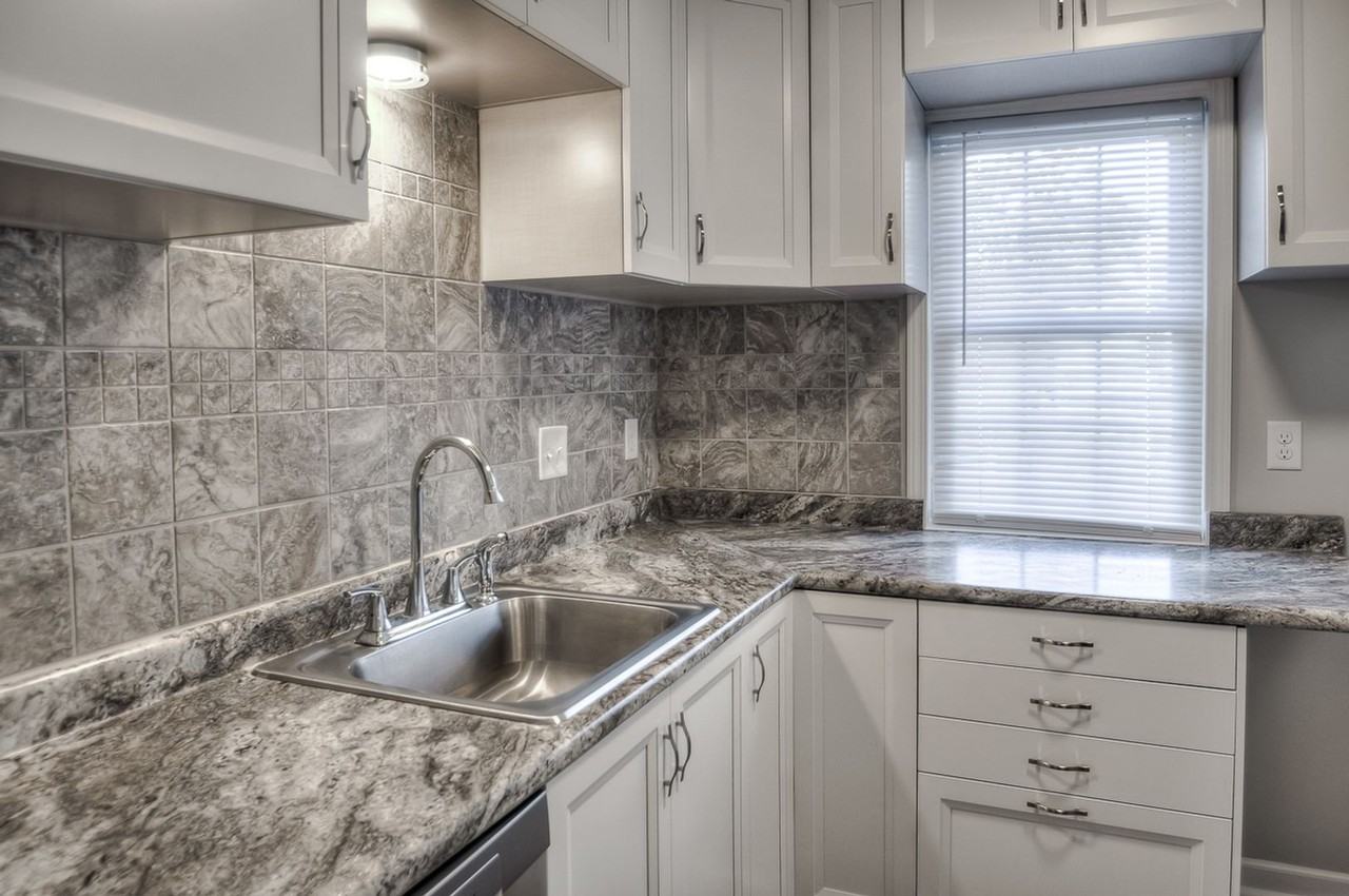 6158 Shirley St - Photo 7 of 24