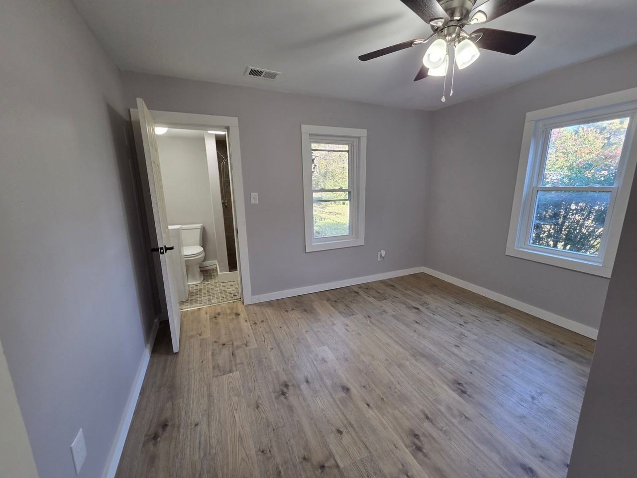 1663 Keeble Street - Photo 7 of 13