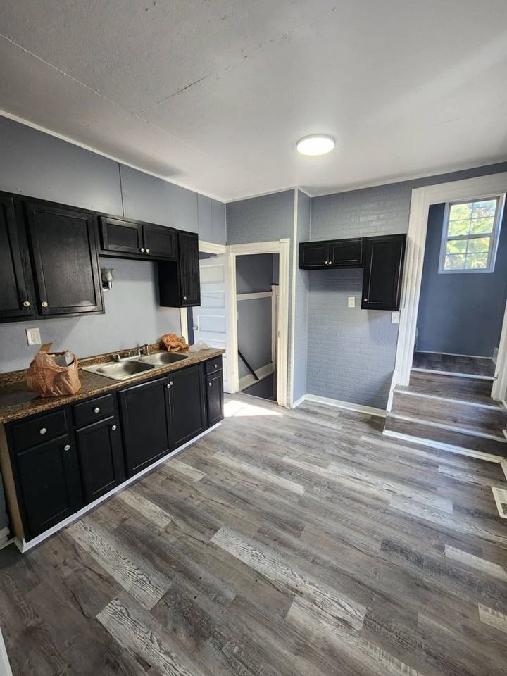 1337 Brownell Ave - Photo 7 of 31