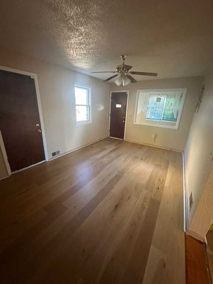 254 Ernst Street - Photo 7 of 10