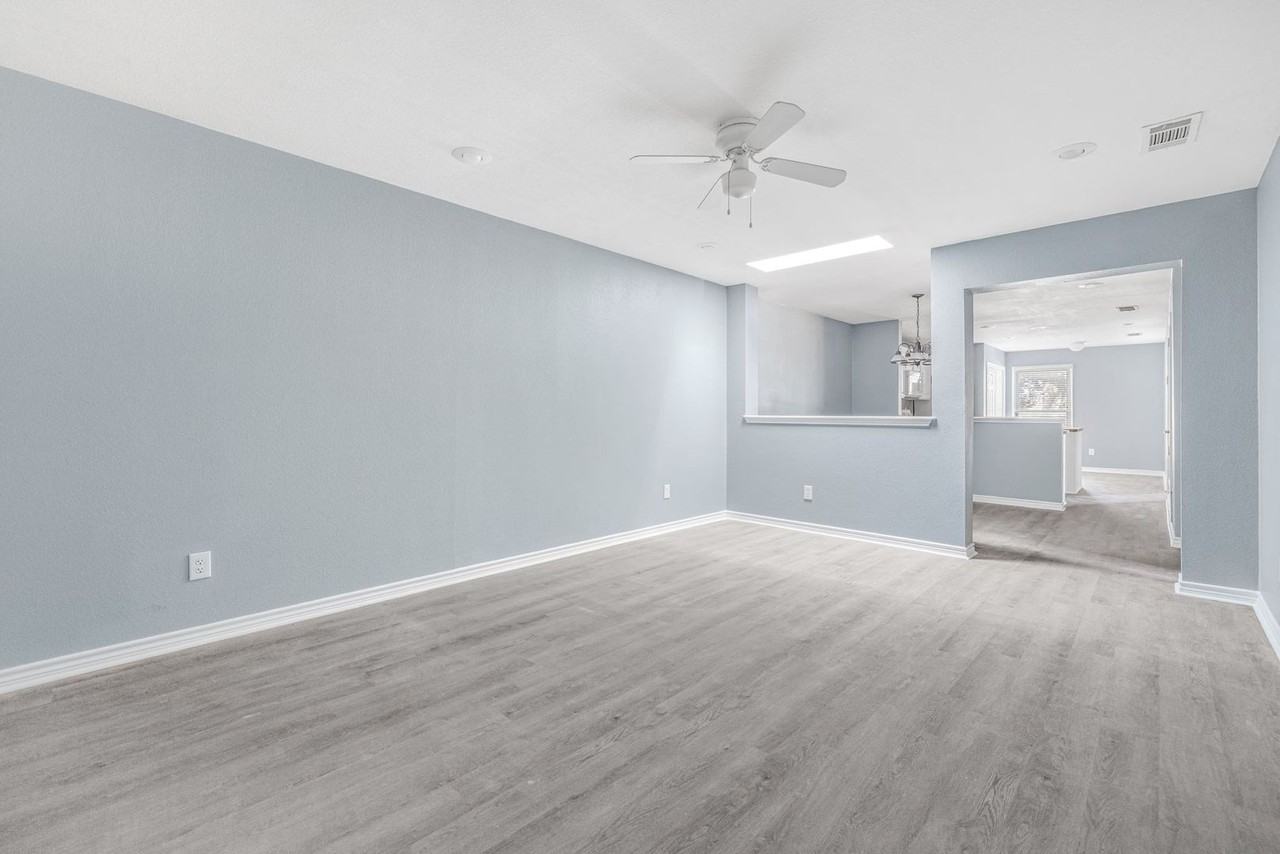 805 N Main St #101 - Photo 7 of 18